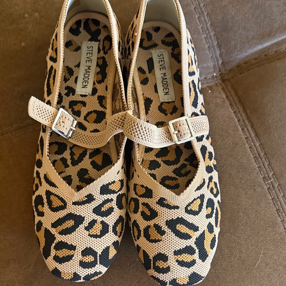 Steve Madden  woven Leopard Mary Jane Flats